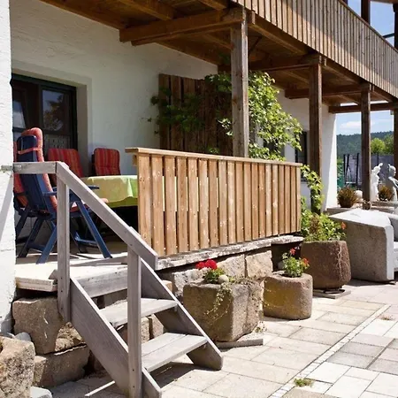 Am Rueckerlhof Moni